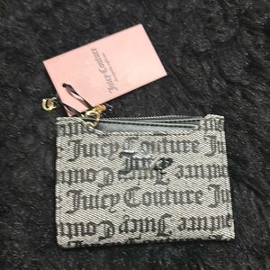 Juicy Couture Black Beige Wallet W/Black Logo Hardware With Pullout CC - NWT!!❤️